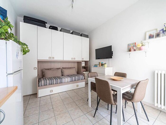 Appartamento in affitto in Via Giancarlo Sismondi, Argonne Corsica, Milano