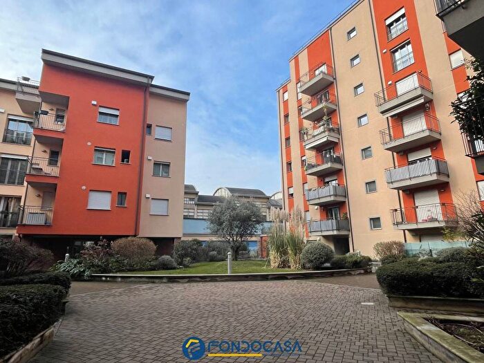 Casa trilocale in affitto in Via Comune Antico, Greco Segnano, Milano