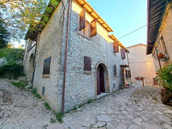 Casa bilocale in vendita in Località Torrecola, Spoleto