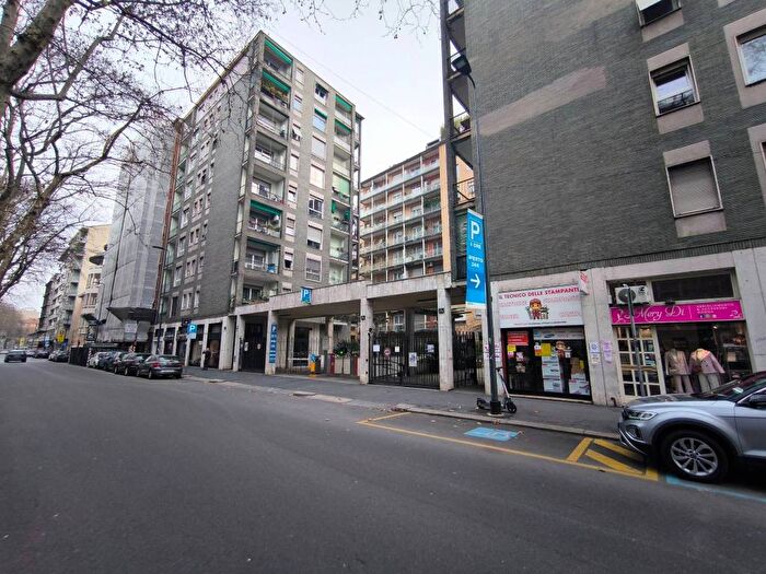 Appartamento bilocale in affitto in Via Cenisio, Cenisio, Milano