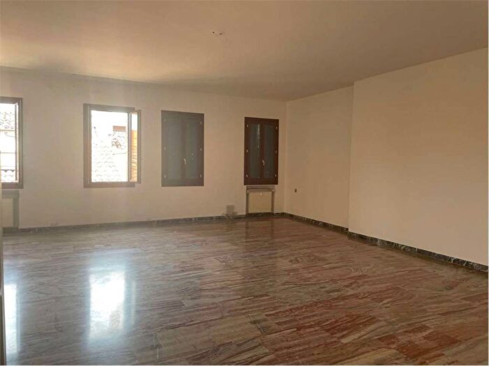 Appartamento quadrilocale in affitto in Via Dei Fabbri SNC, Piazze Duomo, Padova