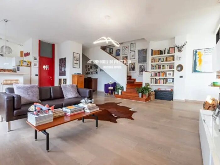 Appartamento quadrilocale in vendita in Via Palmiro Togliatti, Rho