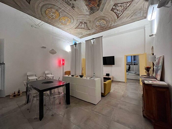 Appartamento quadrilocale in affitto in Piazza della Repubblica, Firenze