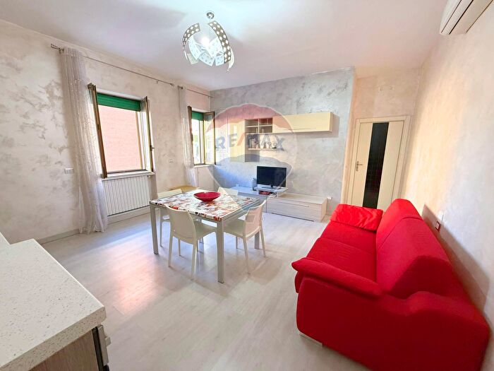 Appartamento trilocale in vendita in Via Goffredo Mameli, Foggia