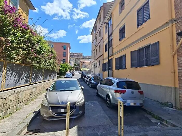 Appartamento bilocale in vendita in Via Po, Napoli