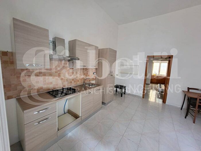 Appartamento monolocale in affitto in Viale Campi Flegrei, Bagnoli, Napoli
