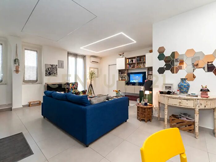 Appartamento bilocale in vendita in Via Sardo, Catania