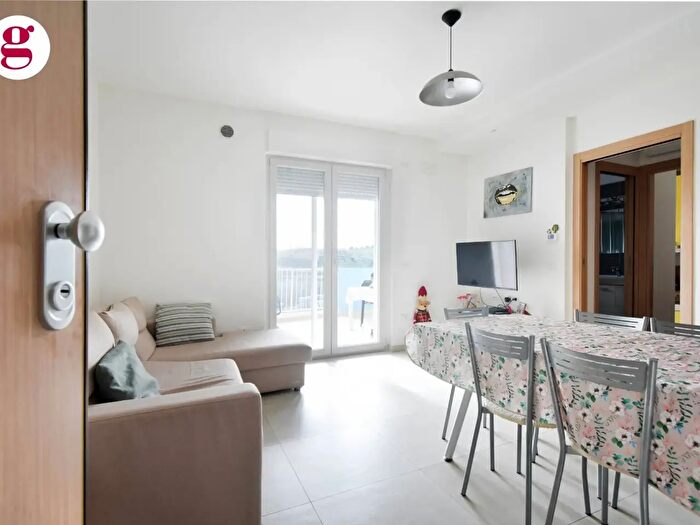 Appartamento trilocale in vendita in Via Eduardo De Filippo, Vasto