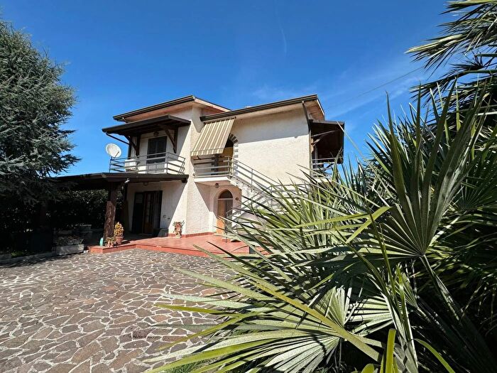 Casa con 6 locali in vendita in Via NevaliRoccasecca, Roccasecca