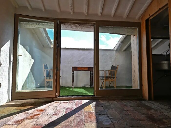 Casa trilocale in vendita in Cocciano, Guardea