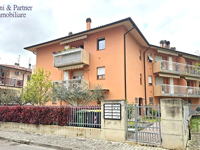 Appartamento con 6 locali in vendita in Via Roberto Arcaleni, Citta Di Castello