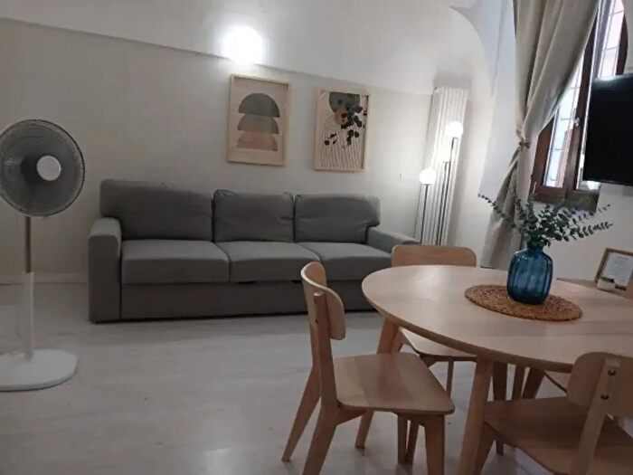Appartamento bilocale in vendita in Vicolo Pavone, Piacenza
