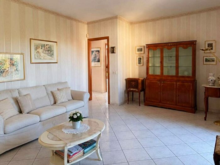 Appartamento trilocale in affitto in Centro, San Gregorio di Catania