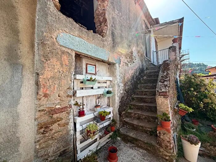 Appartamento bilocale in vendita in Frazione Bergiola, Massa