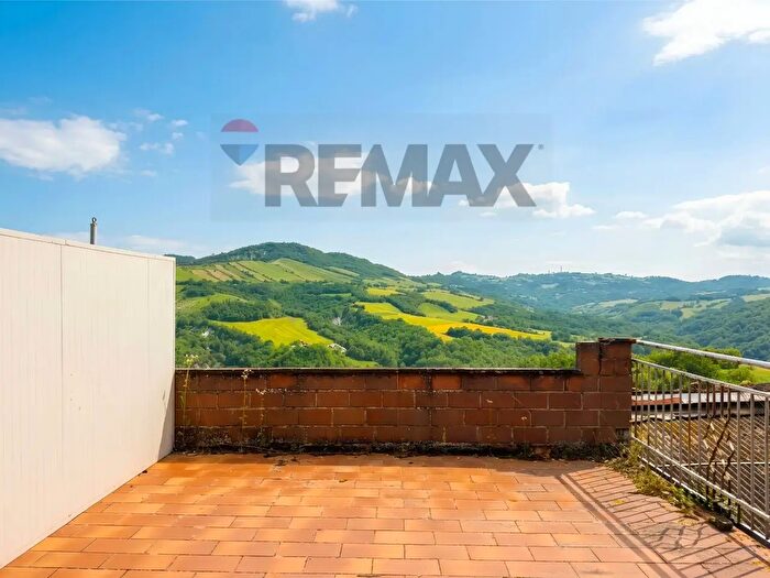 Appartamento con 8 locali in vendita in Via Pianzo Montae Sopra Montale EmiliaRomagna, Casina