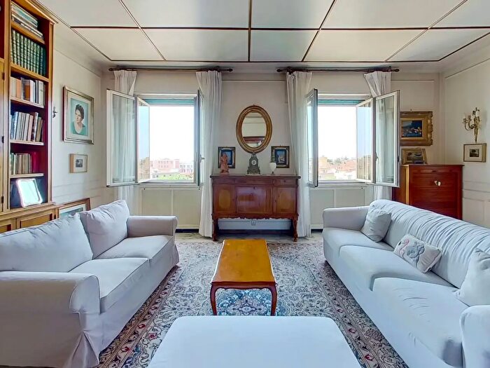 Appartamento quadrilocale in vendita in Via Alfonso Borelli, Roma