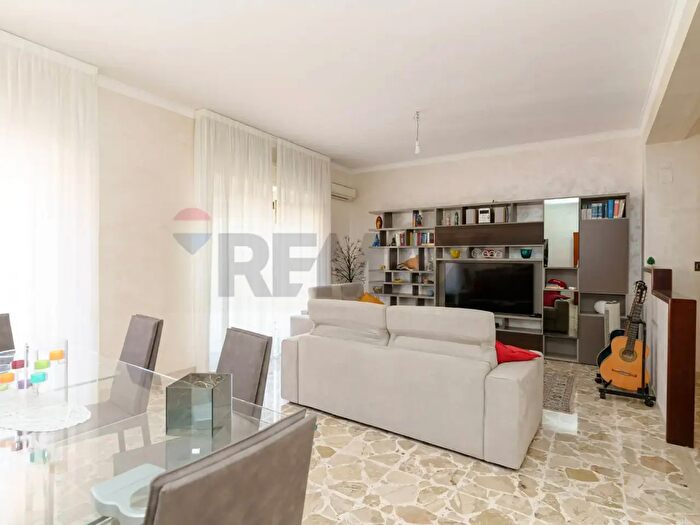 Appartamento quadrilocale in vendita in Via Alcide De Gasperi, SantAgata Li Battiati