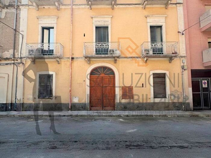 Appartamento trilocale in affitto in Via Vespri, Centro, Trapani