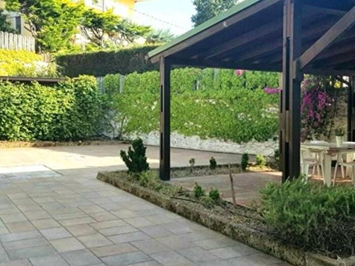 Casa quadrilocale in affitto in Via Staffieri, Centro, Cappelle sul Tavo