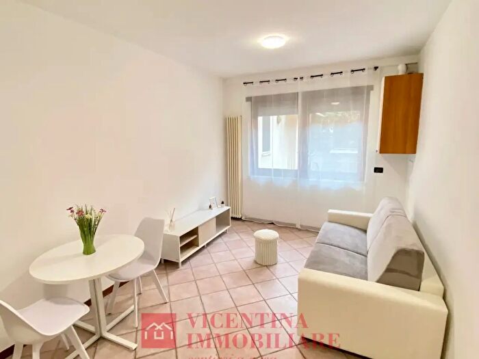 Appartamento monolocale in affitto in Via Raffaele Pasi, Vicenza