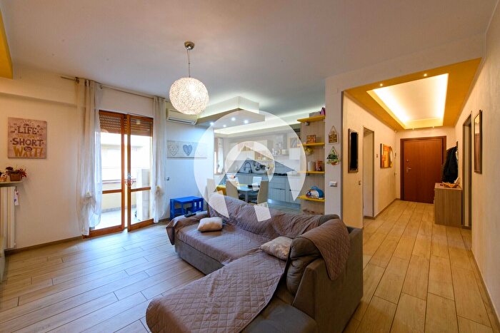 Appartamento trilocale in vendita in Palazzina, Scandiano