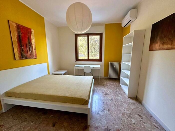 Appartamento quadrilocale in affitto in Via Leopoldo Marchetti, Pezzotti Meda, Milano