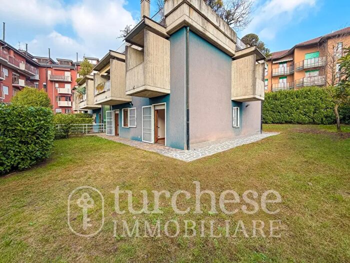 Appartamento quadrilocale in vendita in Via Delpino, Bergamo