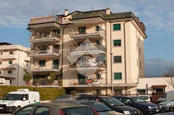Appartamento trilocale in vendita in Via Sferracavalli, Cassino