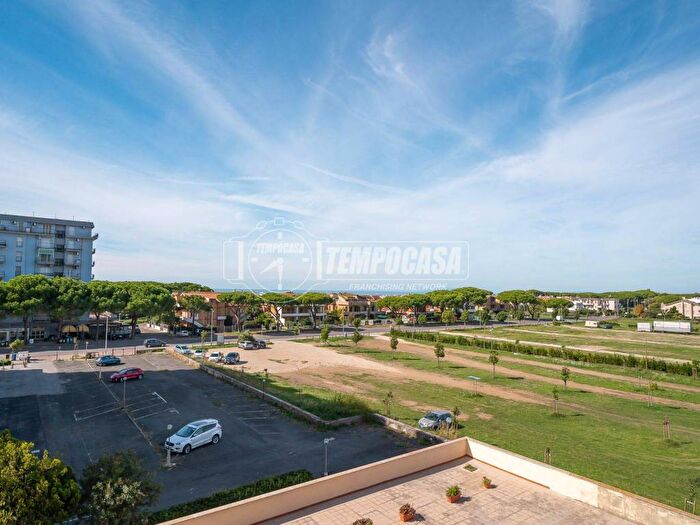 Appartamento trilocale in affitto in Viale A Doria, Lido di Tarquinia, Tarquinia