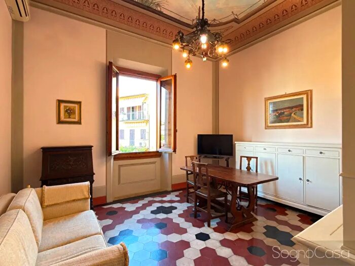 Appartamento quadrilocale in affitto in Via XX Settembre, Firenze