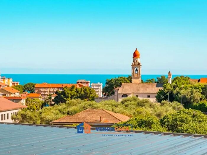 Appartamento bilocale in vendita in Via Cesare Battisti, San Bartolomeo Al Mare