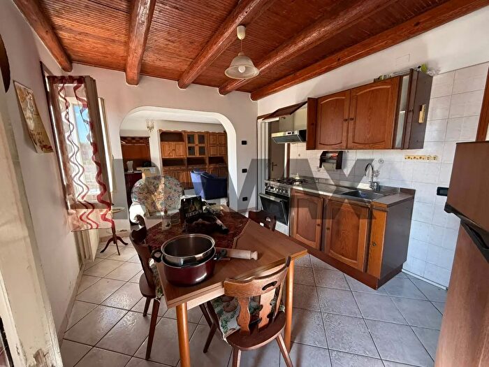 Casa con 5 locali in vendita in Arqua' Polesine