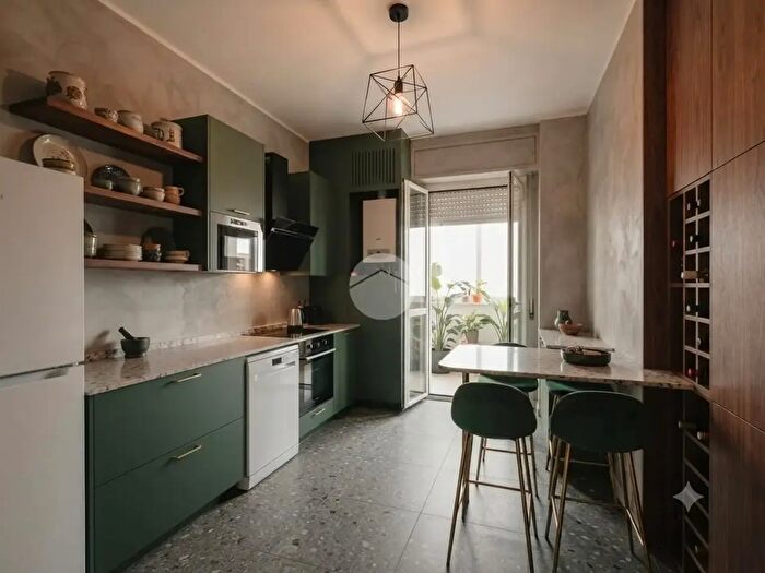 Appartamento trilocale in vendita in Via XXIV Maggio, Corsico