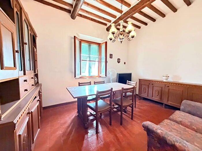 Appartamento trilocale in vendita in Palaia