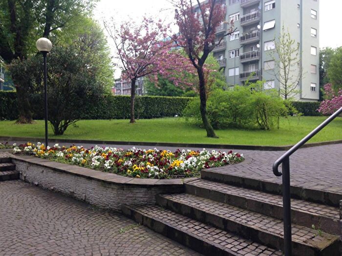 Appartamento bilocale in affitto in Bande Nere, Milano