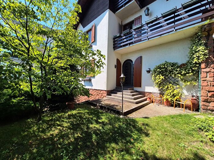 Casa con 5 locali in vendita in Via Asiago, Cantu