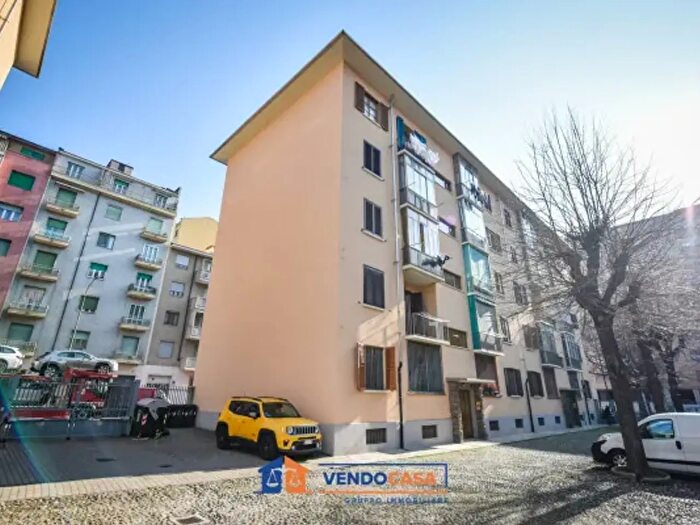 Appartamento quadrilocale in vendita in Corso Sebastopoli, Torino