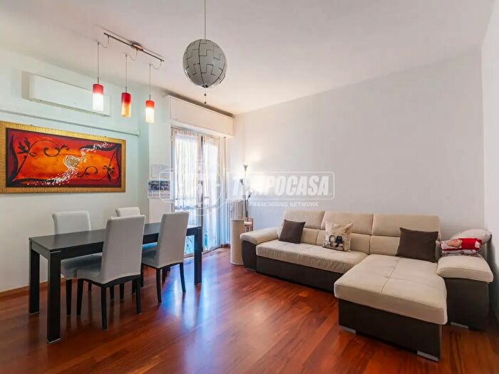 Appartamento trilocale in vendita in Via Bettino da Trezzo, Milano