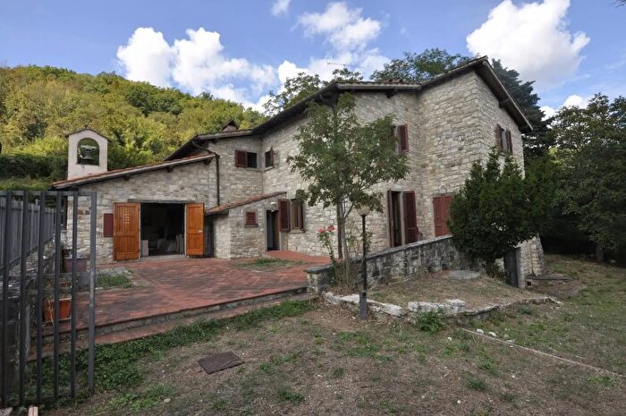 Casa con 10 locali in vendita in Vaglia, Vaglia