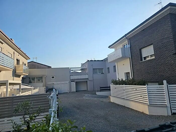 Appartamento bilocale in vendita in Via Leonardo da Vinci, Meda