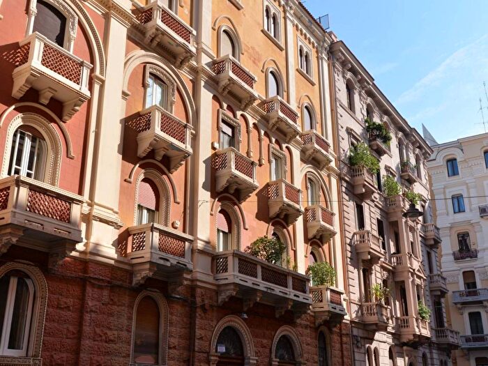 Appartamento quadrilocale in affitto in Via Vito Nicola De Nicolo', Umbertina Madonnella, Bari