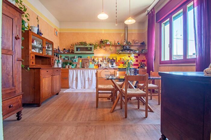 Casa quadrilocale in vendita in Via Pier Alfonso Barbè, Ravenna