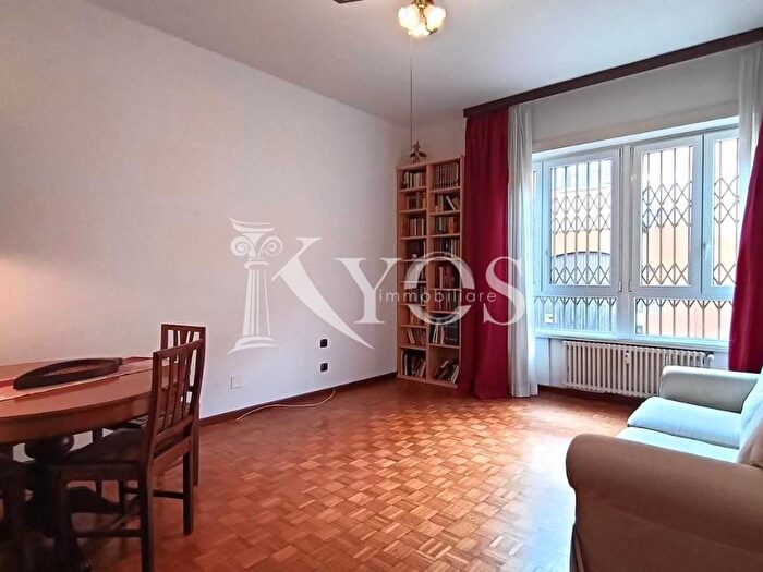 Appartamento bilocale in affitto in Via Novi, Solari, Milano