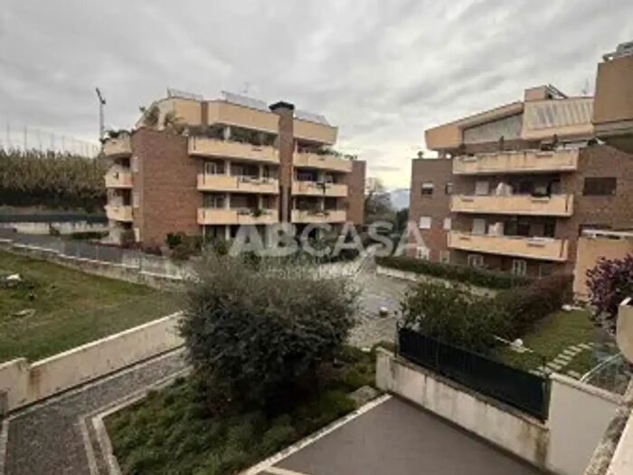 Appartamento bilocale in vendita in Via Colle Palazzo, Velletri