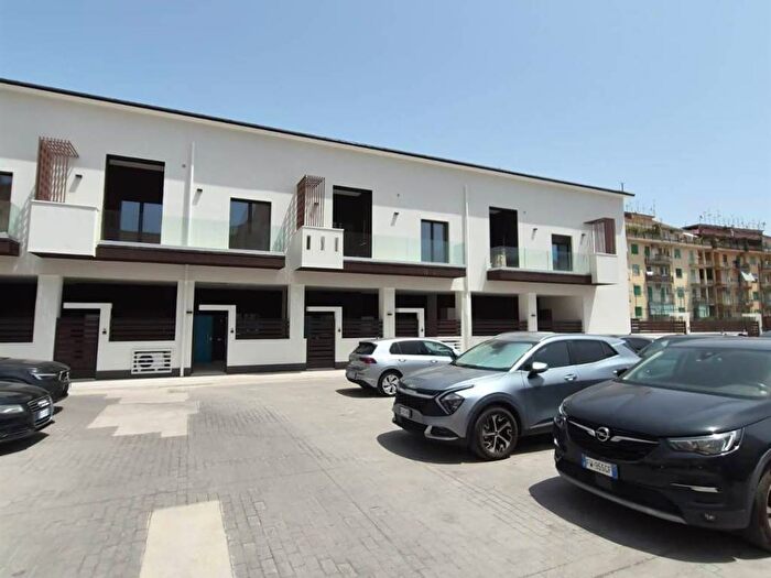 Appartamento trilocale in affitto in Via San Giovanni Bosco, Carmine, Salerno