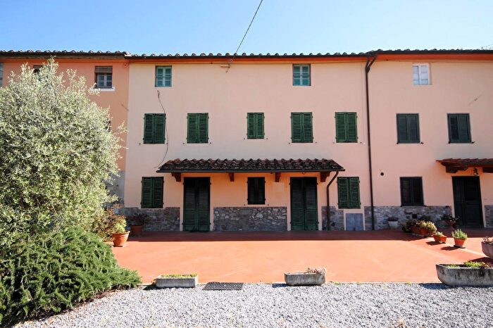 Casa con 8 locali in vendita in del Giardinetto, Capannori