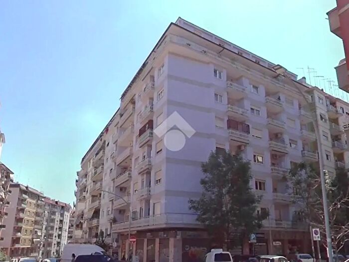 Appartamento quadrilocale in vendita in Via Rocca Priora, Roma