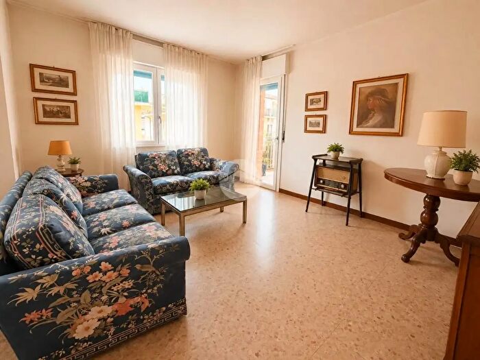 Appartamento quadrilocale in vendita in Via Piave, Treviso