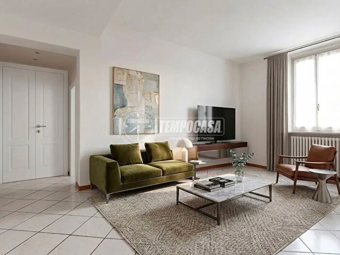 Appartamento trilocale in vendita in Via XX Settembre, Como