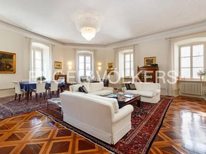 Appartamento quadrilocale in vendita in Piazza Alberto E Kathleen Casali, Trieste